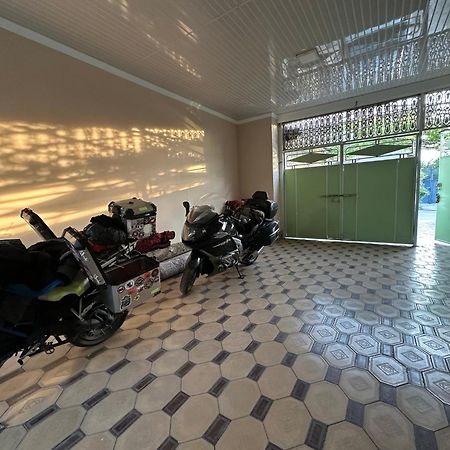 Sultan Saray Hostel Ош Екстериор снимка