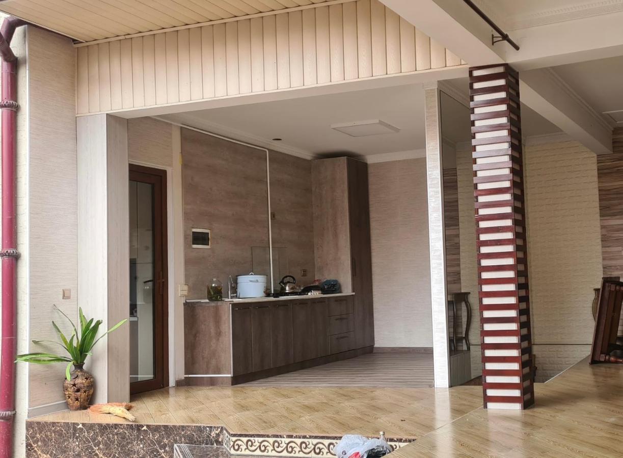Sultan Saray Hostel Ош Екстериор снимка