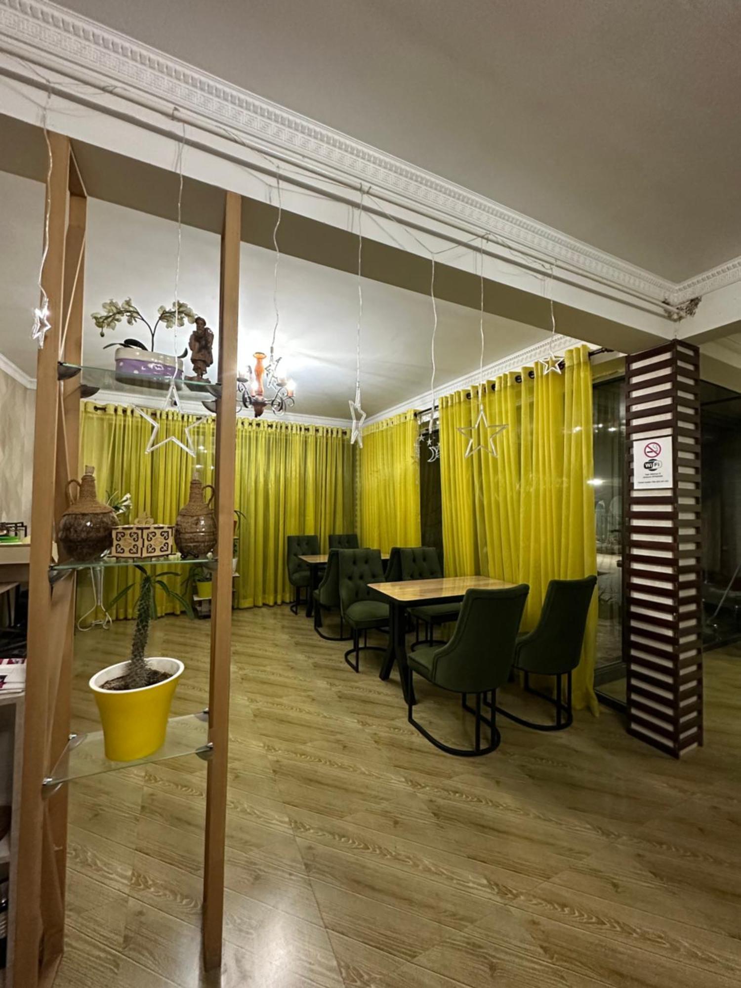 Sultan Saray Hostel Ош Екстериор снимка