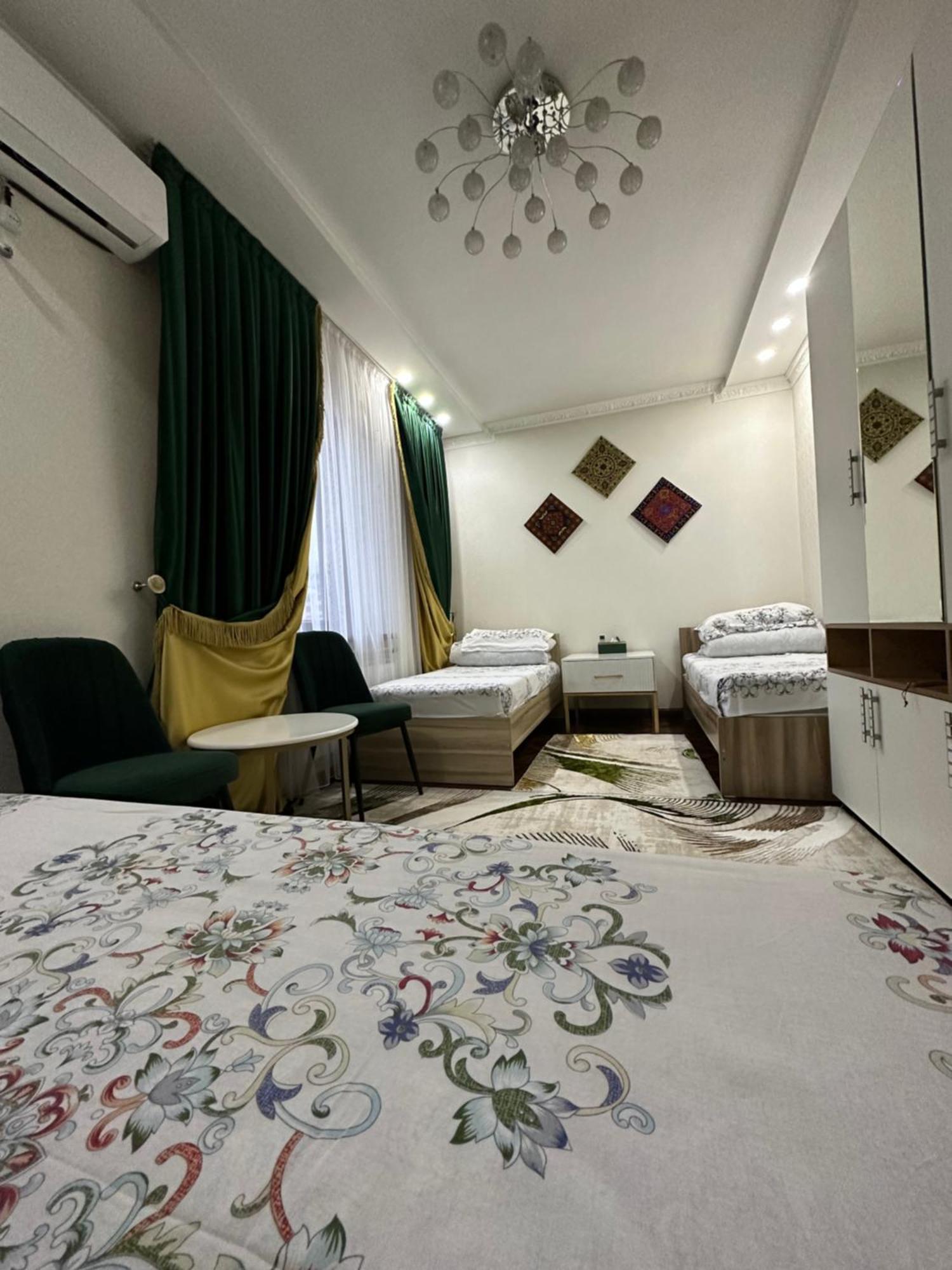 Sultan Saray Hostel Ош Екстериор снимка
