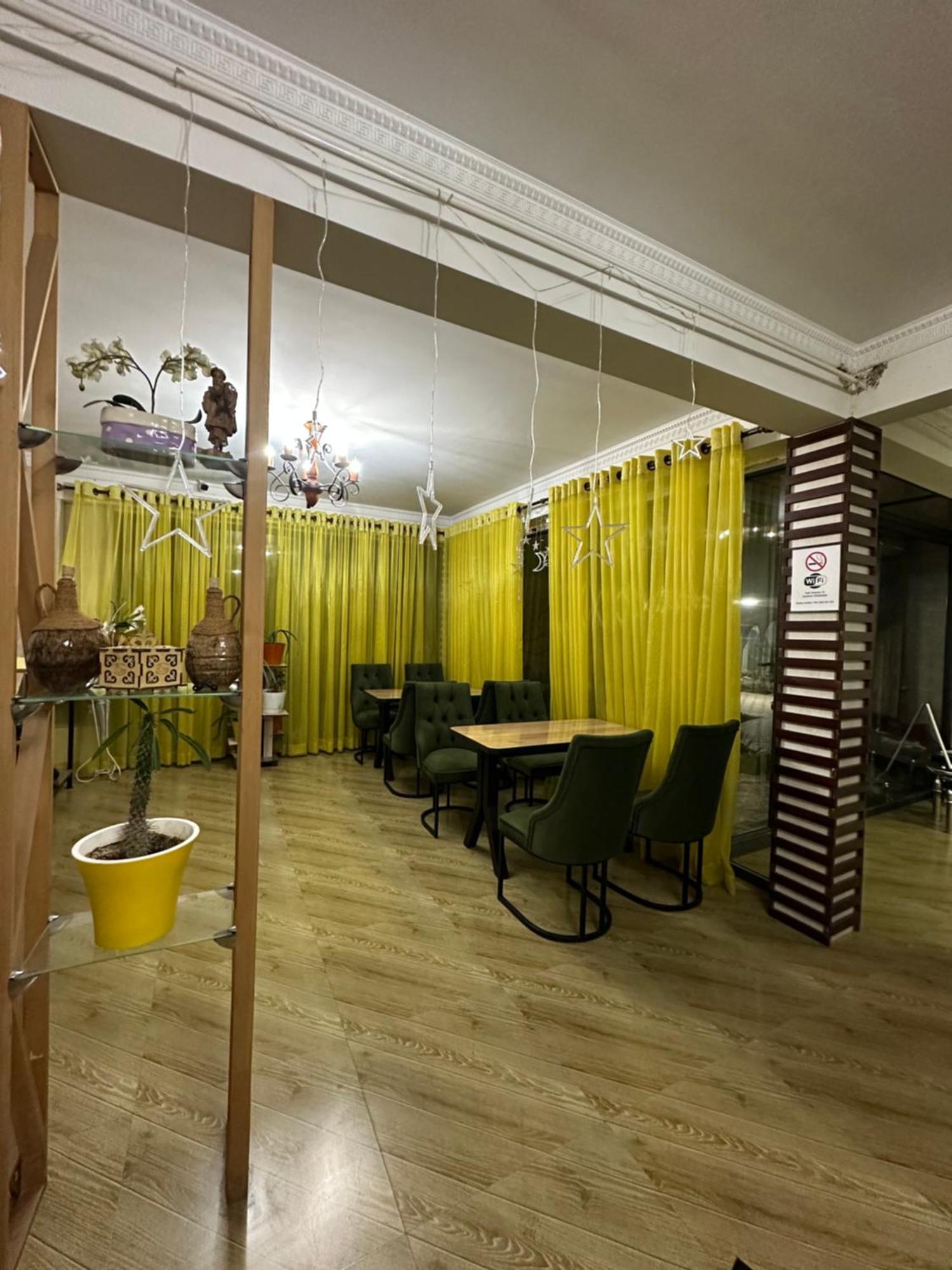 Sultan Saray Hostel Ош Екстериор снимка