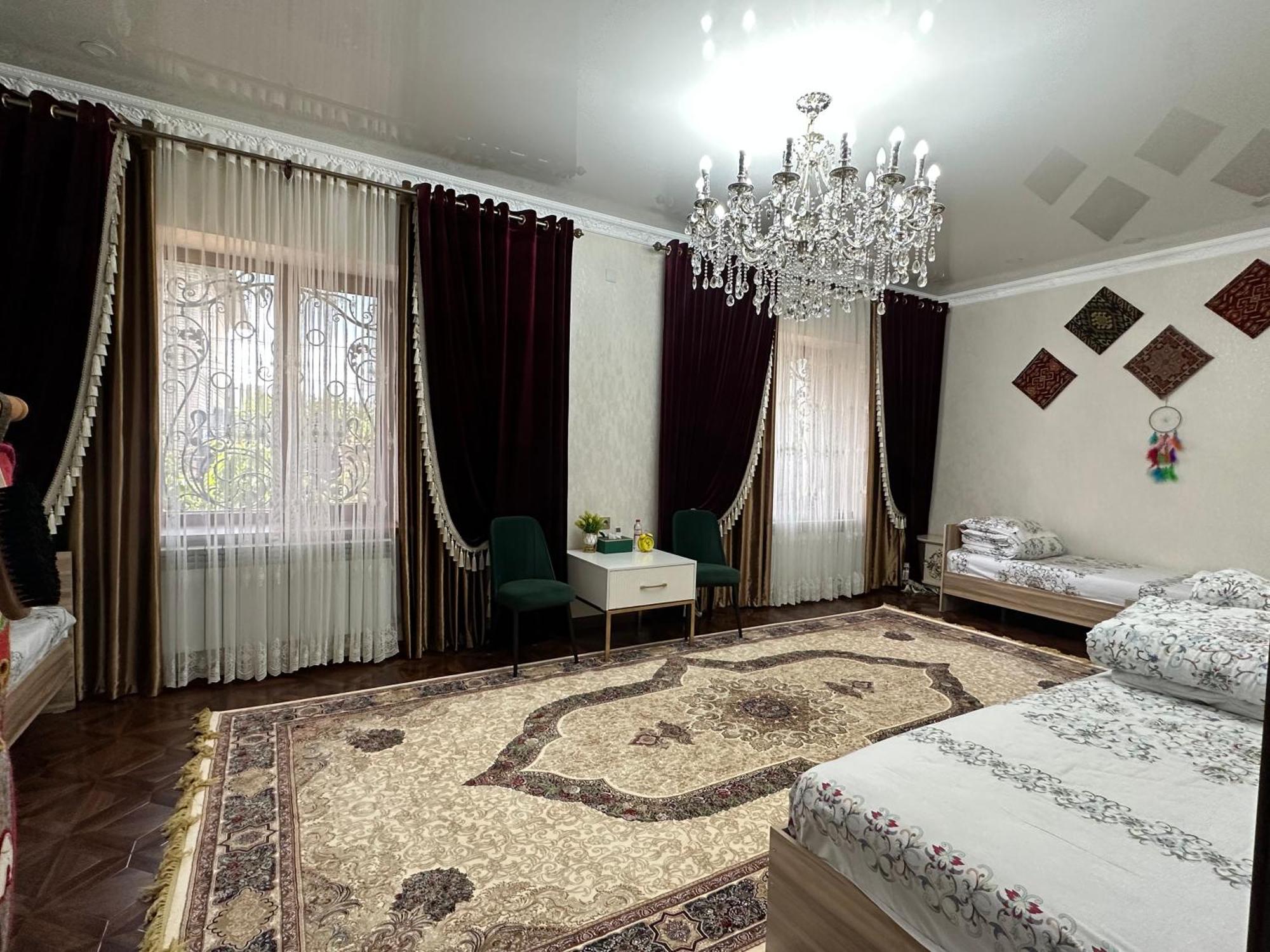 Sultan Saray Hostel Ош Екстериор снимка