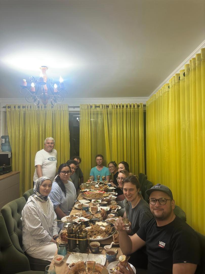 Sultan Saray Hostel Ош Екстериор снимка