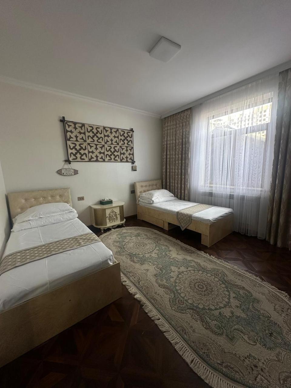 Sultan Saray Hostel Ош Екстериор снимка
