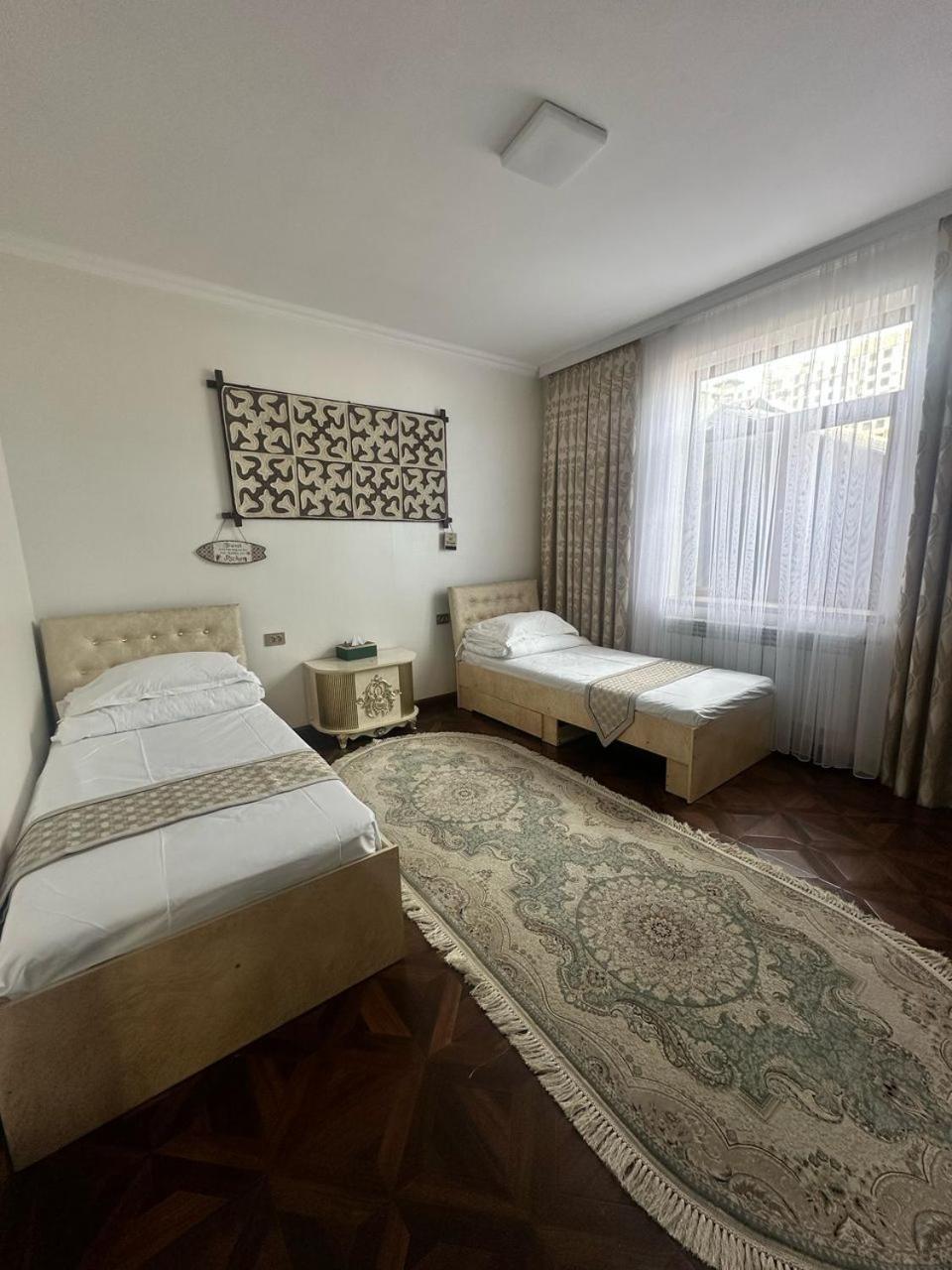 Sultan Saray Hostel Ош Екстериор снимка