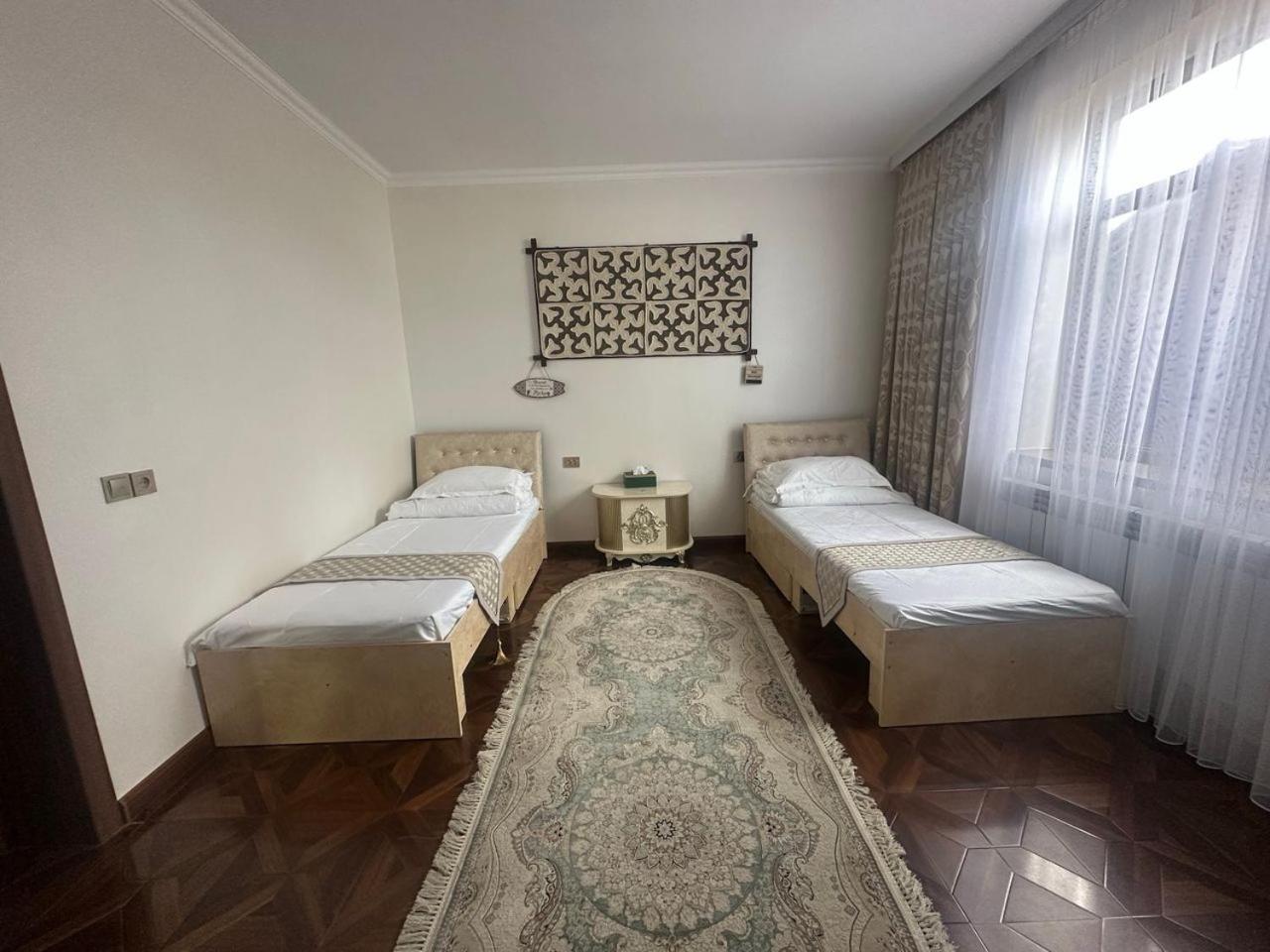 Sultan Saray Hostel Ош Екстериор снимка