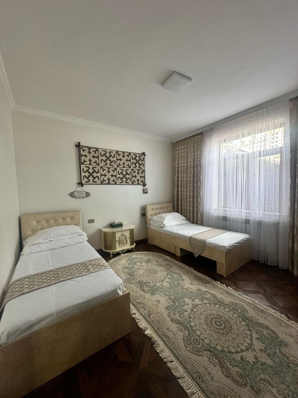 Sultan Saray Hostel Ош Екстериор снимка