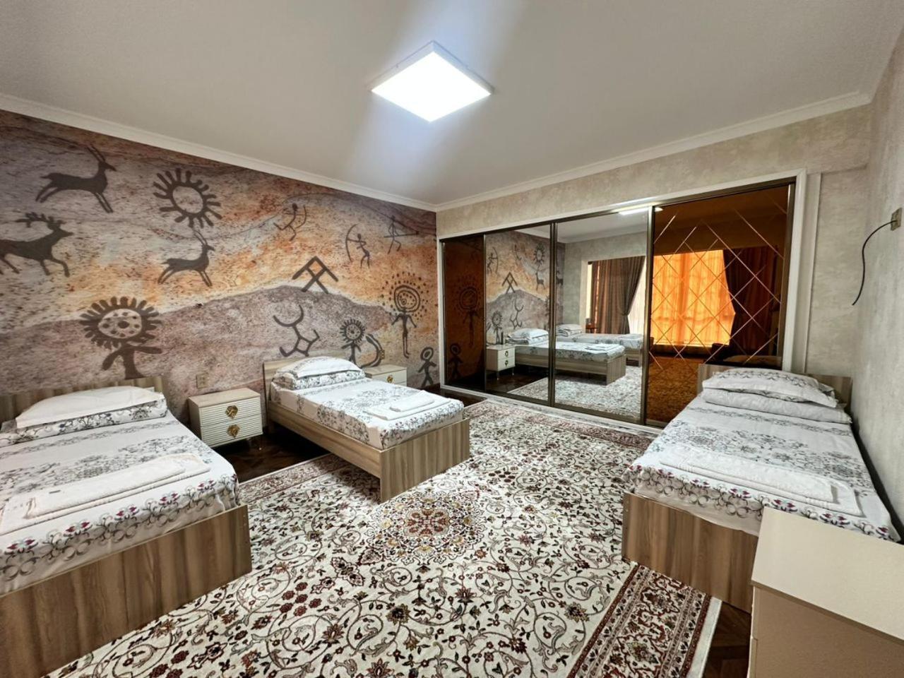 Sultan Saray Hostel Ош Екстериор снимка