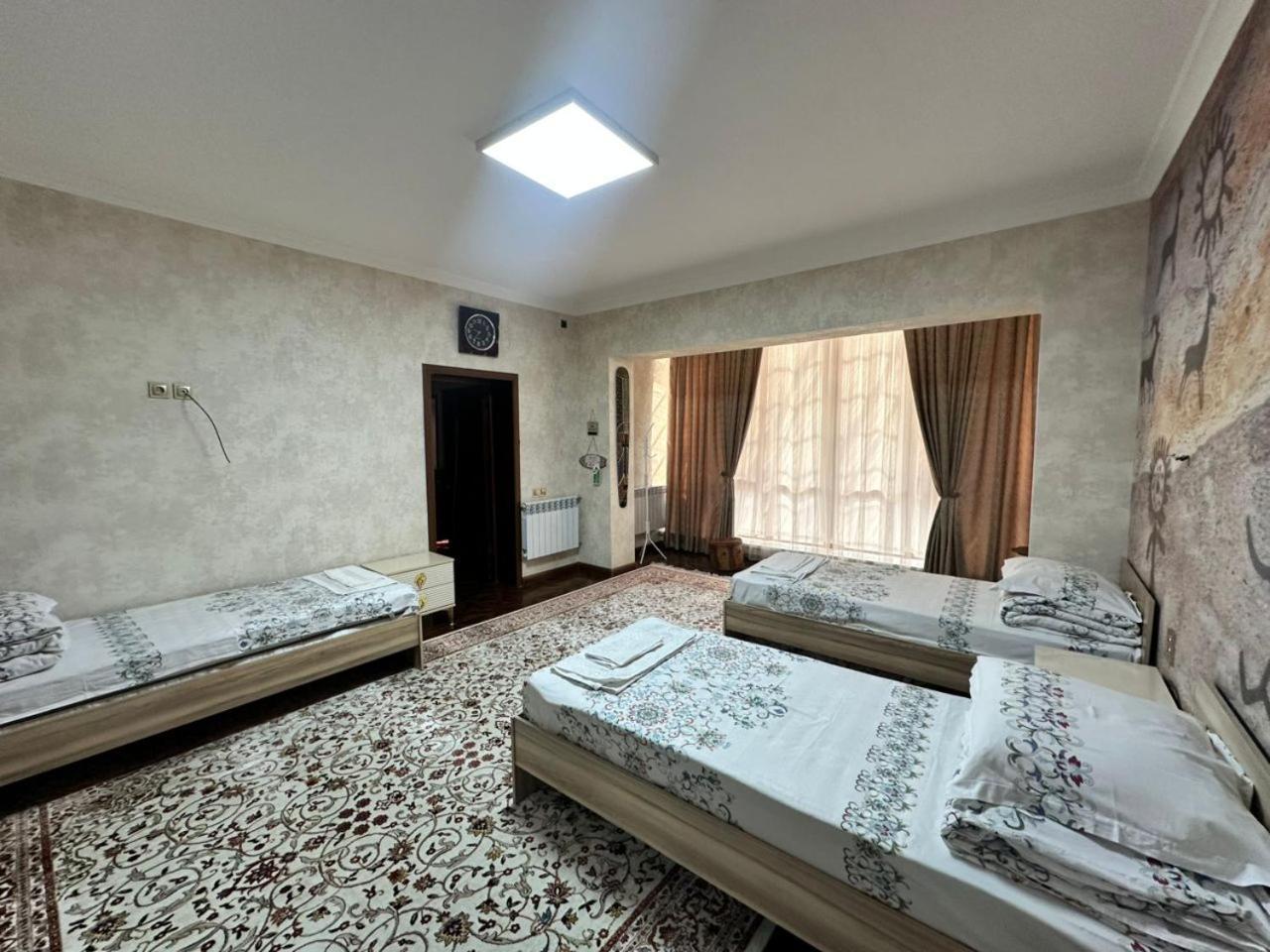 Sultan Saray Hostel Ош Екстериор снимка