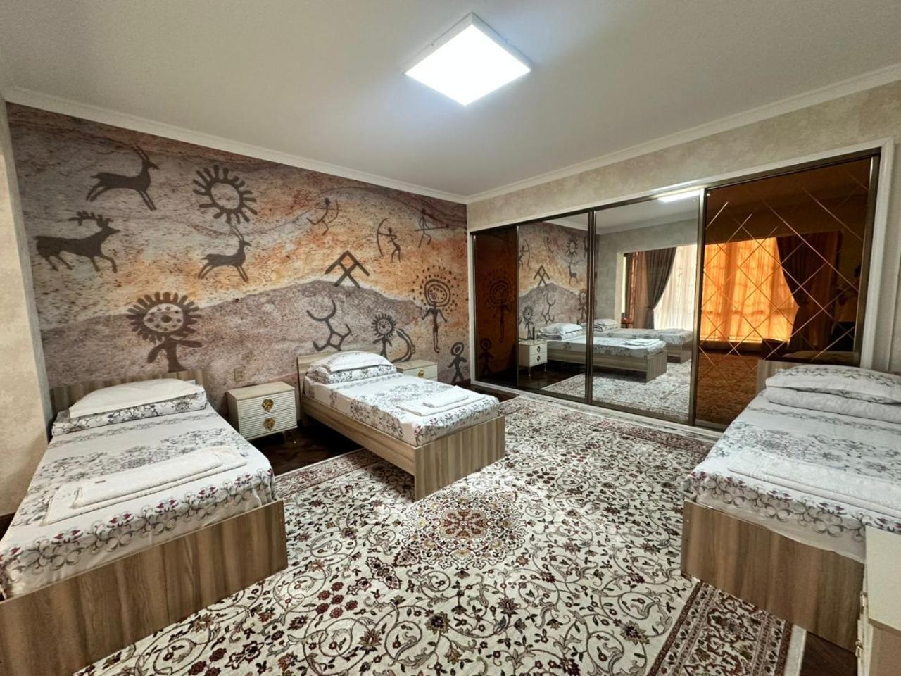 Sultan Saray Hostel Ош Екстериор снимка
